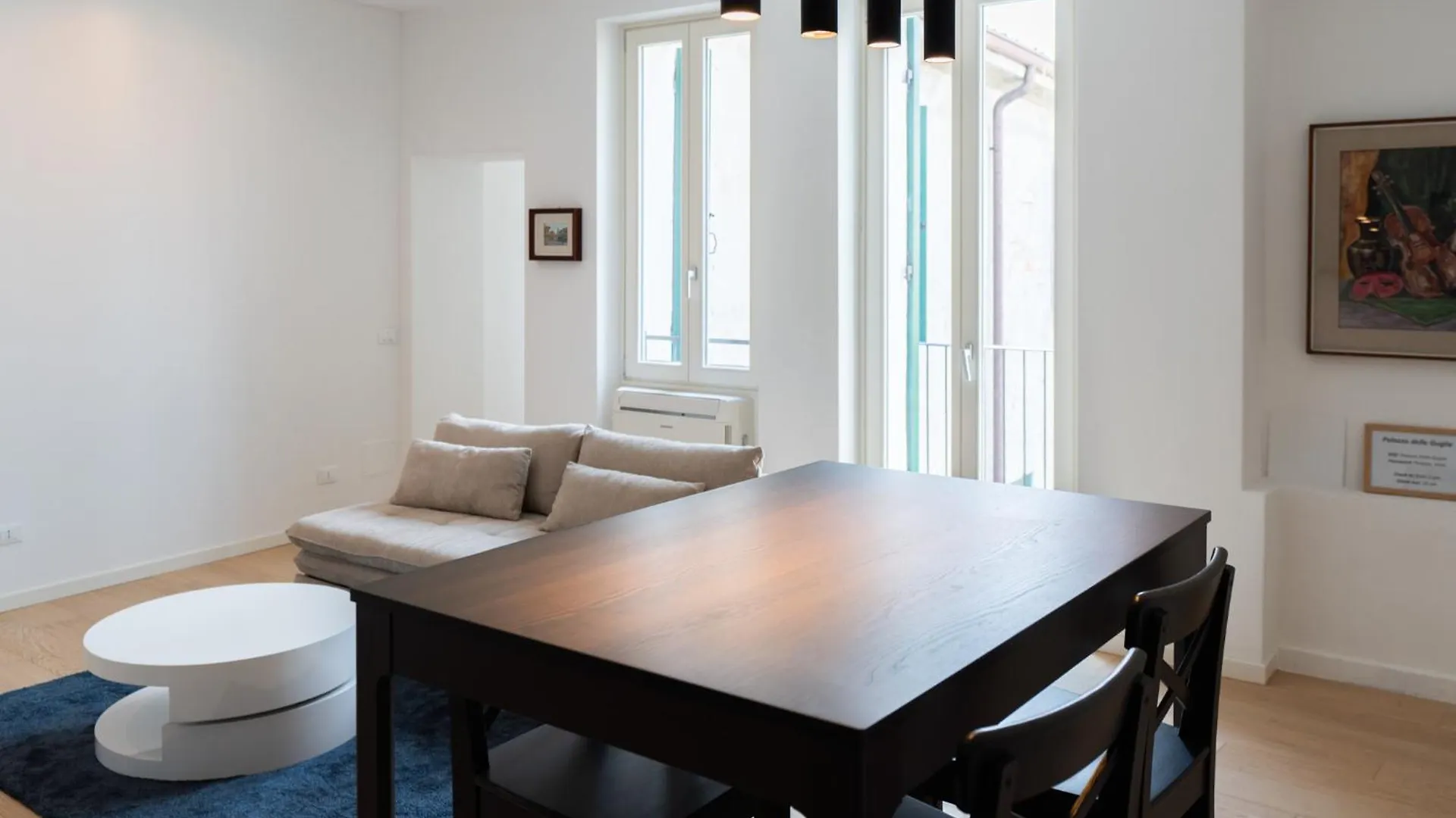 Aparthotel Palazzo Delle Guglie By Postcardsfrom Verona 0*,