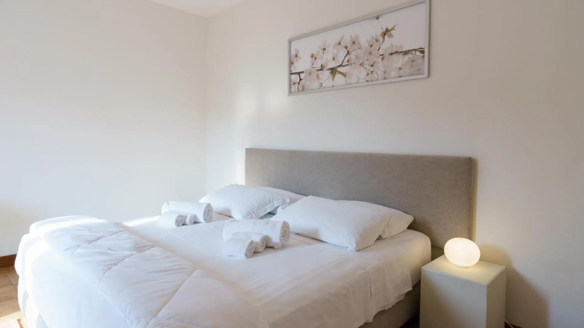 Aparthotel Palazzo Delle Guglie By Postcardsfrom Verona