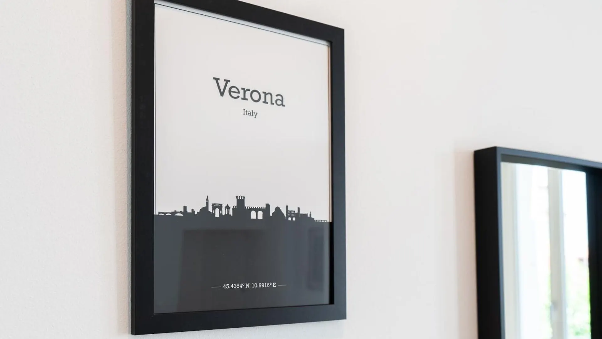Palazzo Delle Guglie By Postcardsfrom Lejlighedshotel Verona Italien