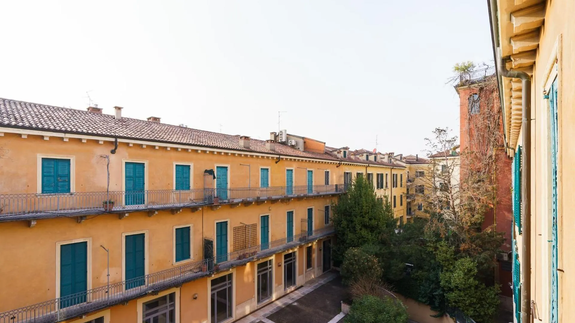 Palazzo Delle Guglie By Postcardsfrom Lejlighedshotel Verona 0*,  Italien